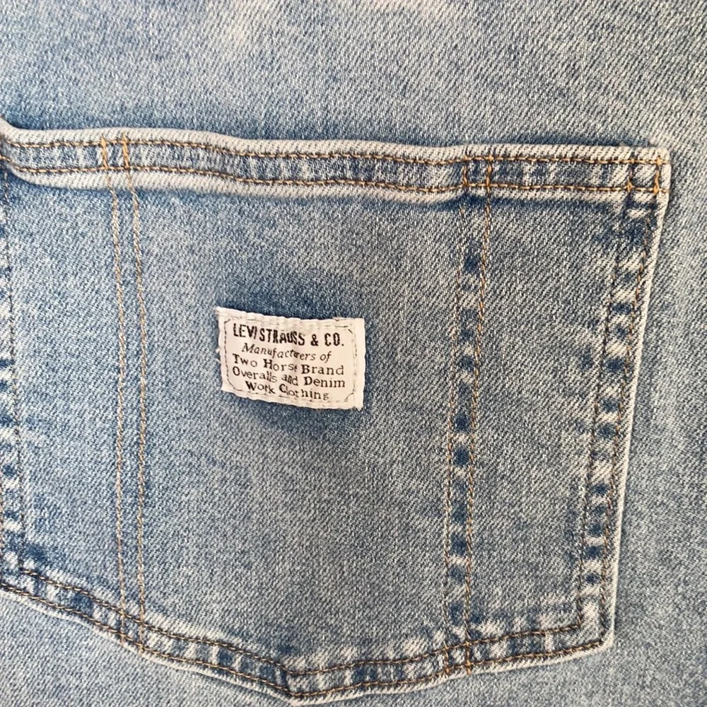 Relist 6/13 Levi’s denim jean short overall 20W - Picture 6 of 17